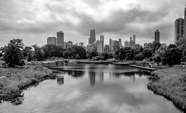 伊利诺斯州芝加哥市阴天的景象图片下载