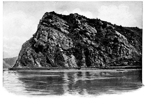 位于德国莱茵兰-普法尔茨的圣戈阿尔豪森的罗蕾莱岩——19世纪图片下载