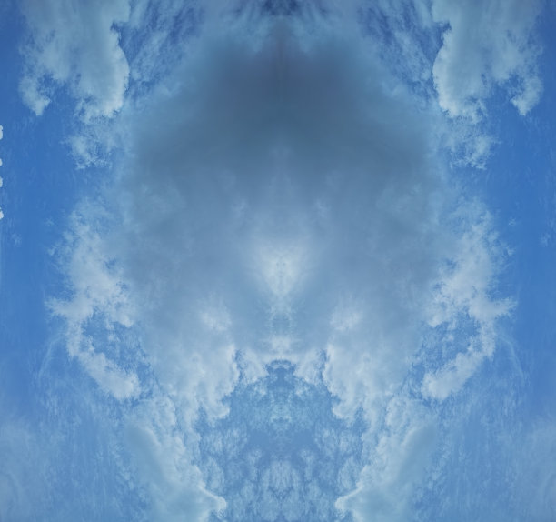 形状奇特的云图片下载