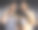 带着留声机的双胞胎女dj图片下载