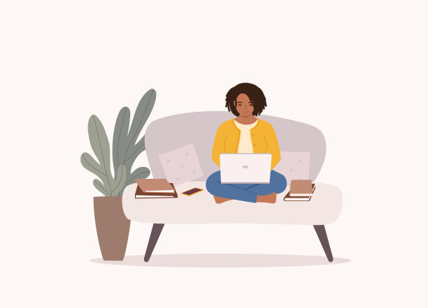 黑人女性坐在沙发上在家用笔记本电脑工作。图片下载