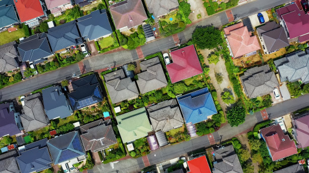 现代住宅区鸟瞰图。图片下载