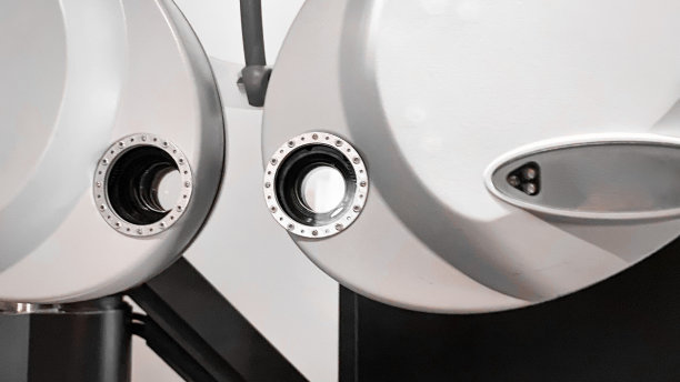 现代眼科检查验光工具图片下载