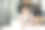 年轻的亚洲商人在办公室用笔记本电脑、平板电脑和在纸上做笔记。图片下载