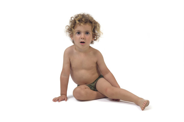 男孩孤立在白色背景上图片下载