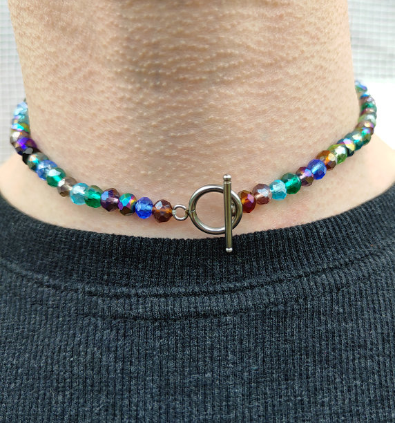 项链项链珠手工制作，服装珠宝首饰珠树脂diy。DIY图片下载