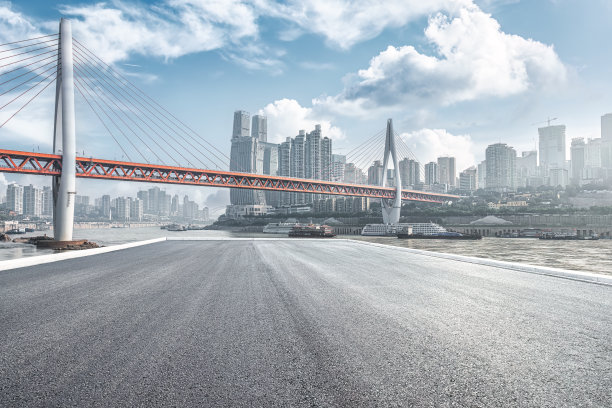 重庆城市公路和建筑天际线图片下载