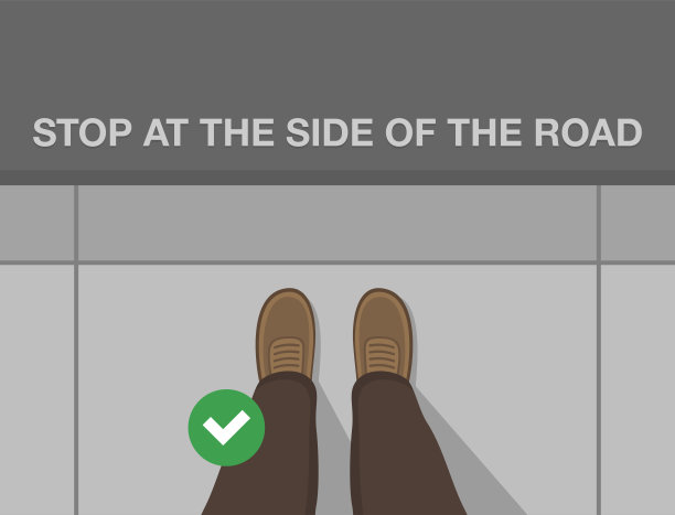 一个人站在水泥人行道上。把车停在路边。前视图。矢量插图模板。图片下载