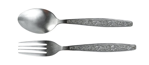 不锈钢叉子和勺子隔离在白色背景，包括剪辑路径图片下载