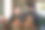 店主是一名亚洲男子，当时正举着一杯由妻子咖啡师冲泡的咖啡，想要品尝一下咖啡的味道，以便丈夫在面包店咖啡馆卖东西时喝咖啡。图片下载
