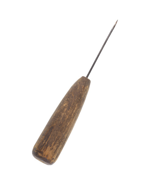 老式鞋锥子孤立在白色背景图片下载