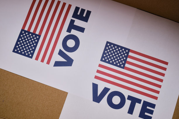 投票!美国国旗。美国总统大选。11月的投票日。美国大选。的美国元素。海报或横幅图片下载