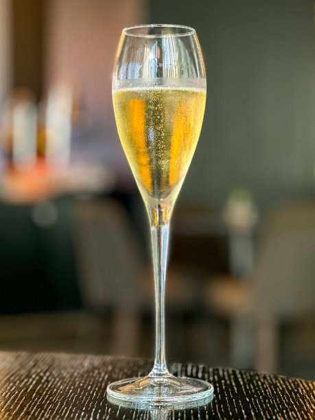 长笛杯香槟图片下载