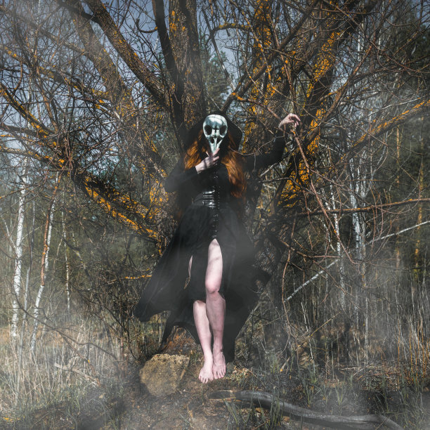 神秘的女巫图片下载