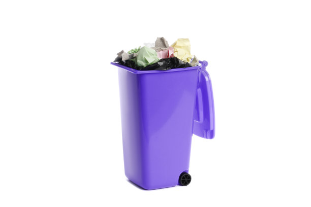 白色背景的垃圾桶。废物回收图片下载