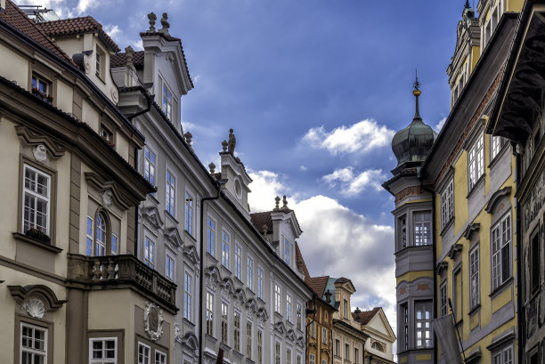 布拉格老城区的历史建筑图片下载