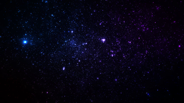 现实酷看太空恒星移动背景星系宇宙潜水通过移动空间跳跃。无缝循环空间星星闪烁动画。无限空间背景剪辑。图片下载