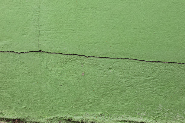 老房子的墙有裂缝，毁坏了住宅，信号不好图片下载