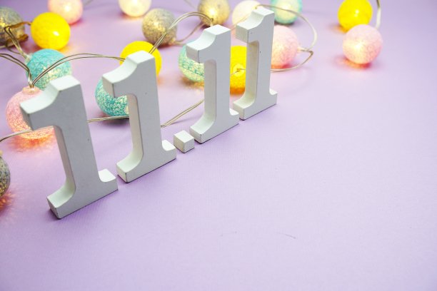 双十一紫色背景促销图片下载