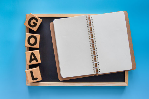 木块上的目标字图片下载