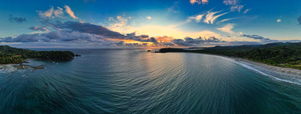 热带天堂鸟瞰图。无人驾驶飞机的照片图片下载