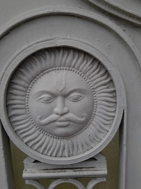 太阳雕像图片下载