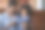 快乐的非洲裔美国父亲和小女儿玩耍。图片下载