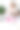 一位孕妇收集婴儿用品。有选择性的重点。图片下载
