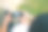 和她的夫妇在电话上看怀孕的超声波扫描图片下载