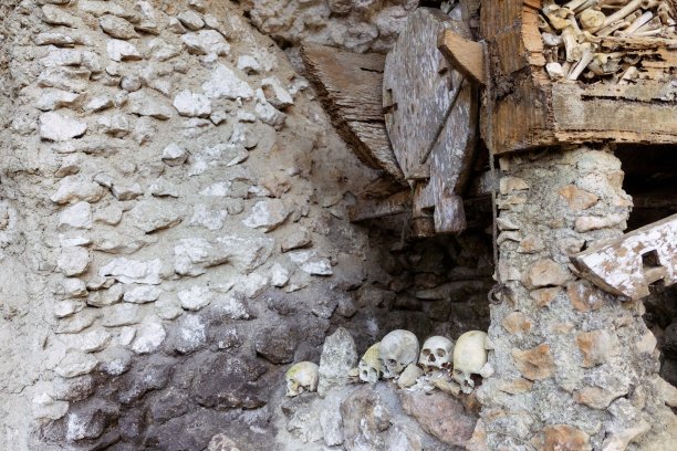 克特·克苏·托拉贾传统木棺特写图片下载