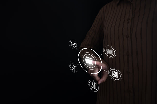 商务女用手指触摸屏文件夹管理文件，在线数据管理，DMS文档管理系统，访问文档文件用安全，文档结构设计，企业ERP图片下载