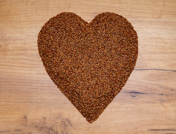 桌上有荞麦图片下载