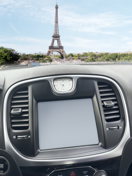 在巴黎开车图片下载