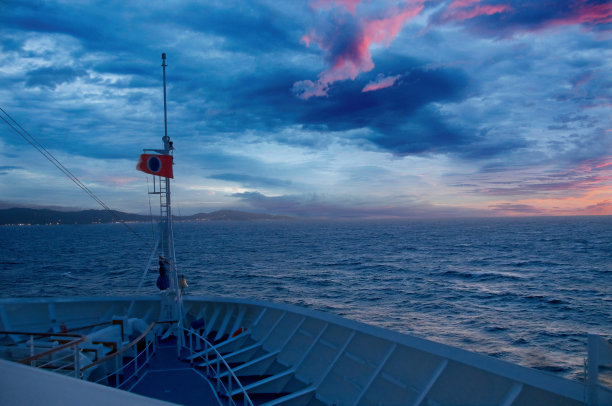 海上船舶图片下载