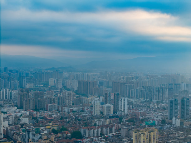 清晨航拍的城市照片图片下载
