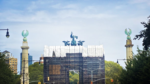 正在翻新的大军广场图片下载