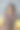 身穿豹纹长裙的年轻女子咬了一口橘子图片下载