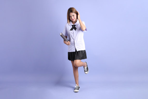 亚洲女学生图片下载