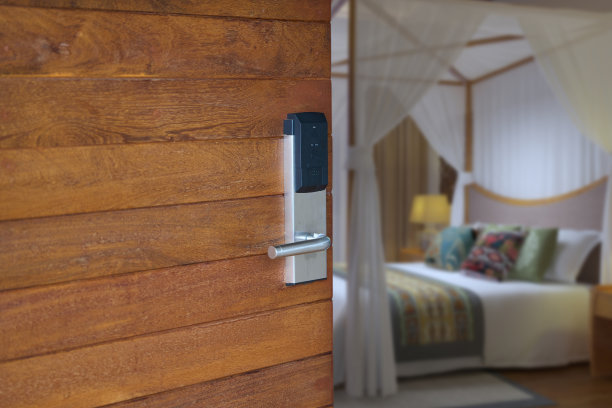 酒店房间木门，带数字门锁。图片下载