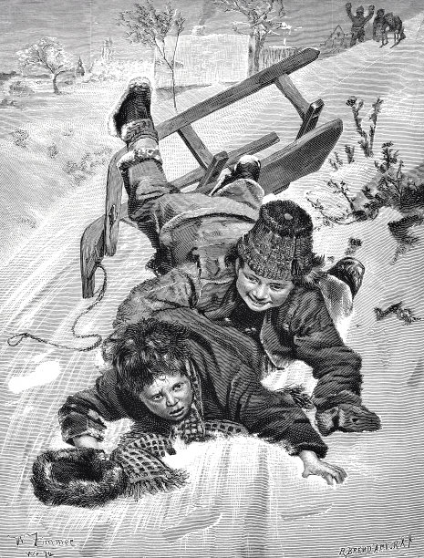 事故发生在雪橇上，两个男孩躺在雪地上图片下载