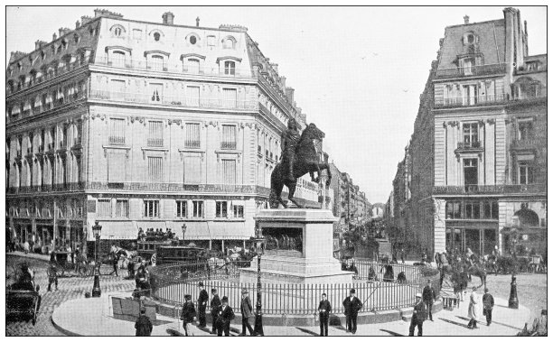 巴黎和法国的古董旅行照片:维克托瓦尔广场，路易十四的雕像图片下载