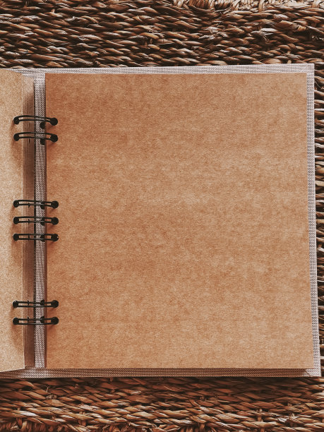 复古家庭相册，旅行日志，照片笔记本，烹饪书或旧日记，可持续的纸质文具模型和剪贴簿设计图片下载