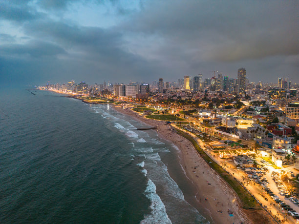 夏季特拉维夫-雅法海滨的下午和黄昏航拍全景照片图片下载