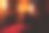 在工业照明的环境中，一个低着头的女人的照片图片下载