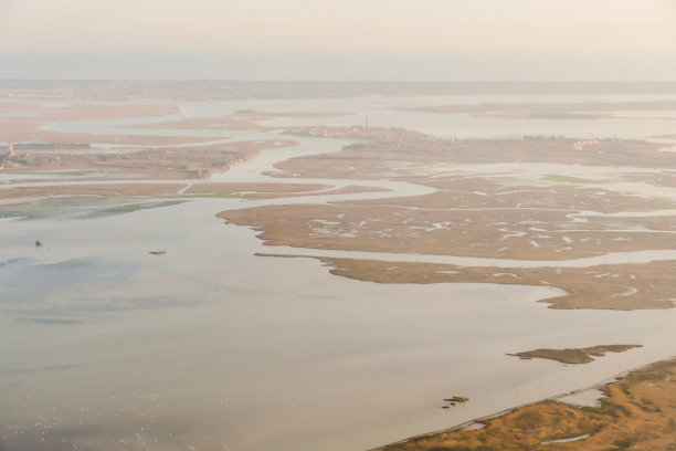 美丽的照片图片鸟瞰威尼斯泻湖从空中飞机图片下载