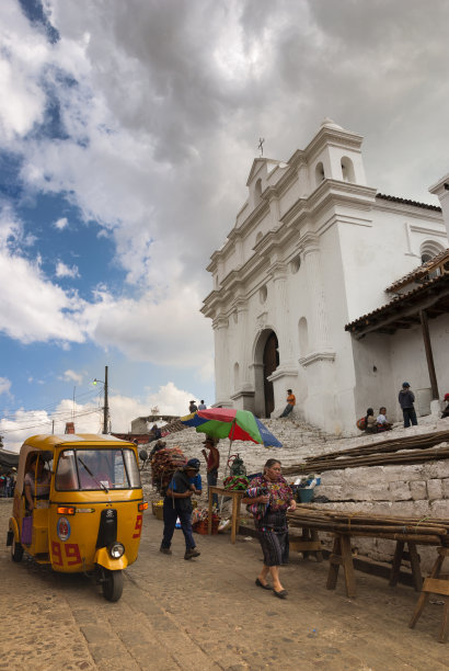 1540年在危地马拉Chichicastenango建立的圣tomás教区教堂。图片下载