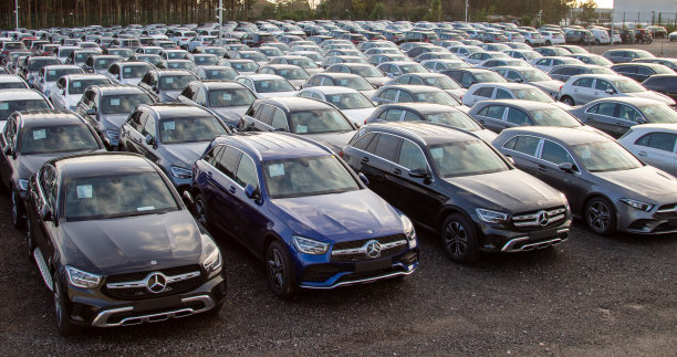 近距离照片从新的奔驰汽车图片下载