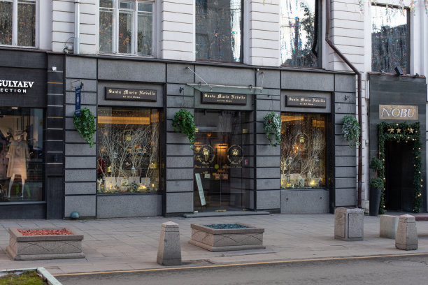 传奇的佛罗伦萨香水和药厂圣玛丽亚诺维拉，在特维斯卡亚街的分店图片下载