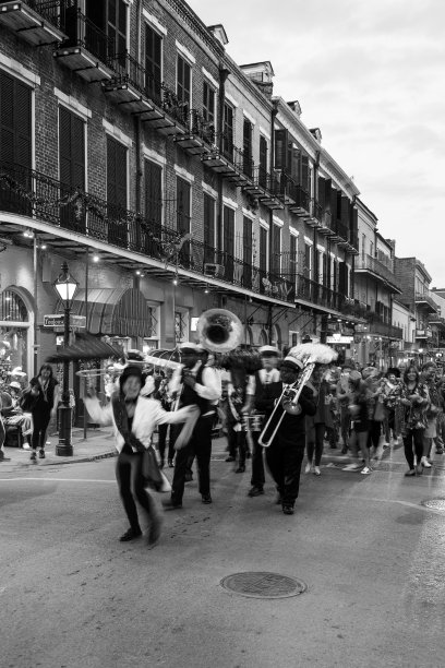 晚上的军乐队图片下载