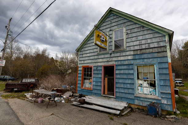 新斯科舍乡间的废弃房屋图片下载